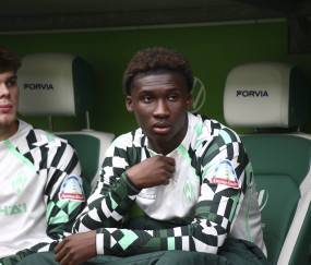 kaiyun-德天空：切尔西加入18岁中卫库利巴利争夺战，不莱梅想要5千万欧